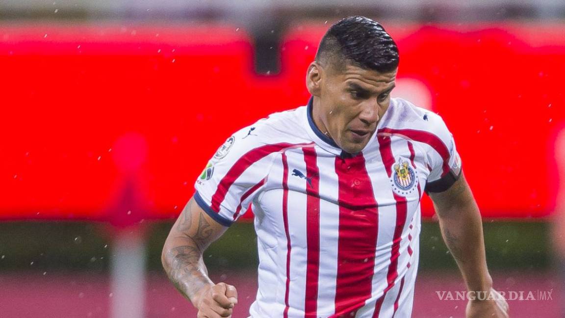Le salen aletas a Carlos Salcido y es nuevo jugador del Veracruz