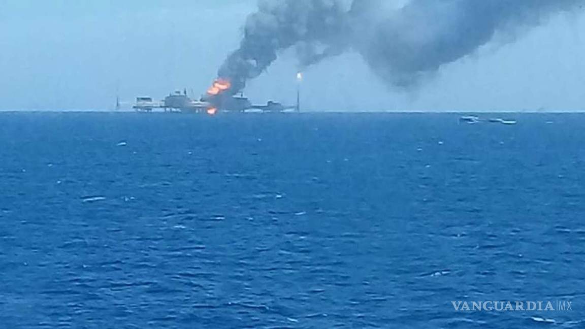Reportan un muerto y cinco desaparecidos por explosión en plataforma de Pemex en Golfo de México