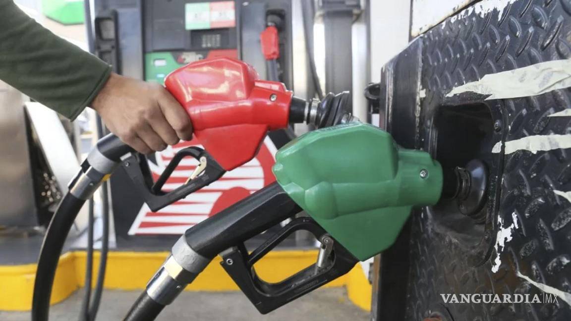 Saltillo: desabasto de gasolina premium en Oxxo Gas; “no sabemos por qué”, señalan despachadores