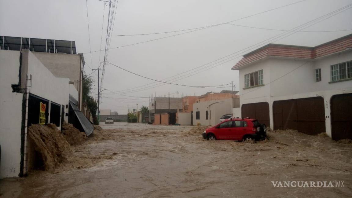 Lluvia afecta a vecinos de la colonia El Campanario, al norte de Saltillo (contiene audios)