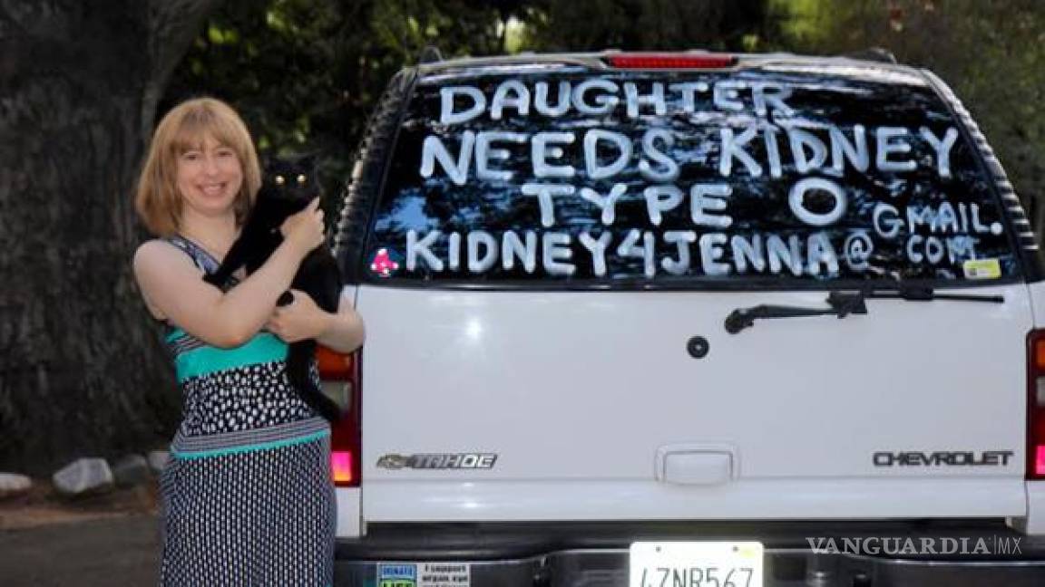 Mamá pinta los autos de la familia en el esfuerzo por encontrar un riñón a su hija