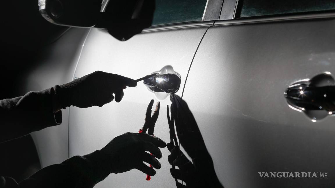 Desarticulan presunta banda de roba coches en la colonia María de León; dos menores involucrados