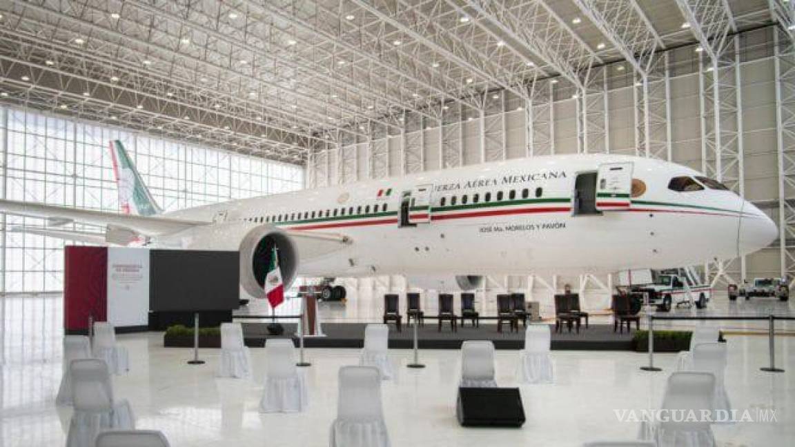 Llegó avión presidencial a Tayikistán, destaca AMLO