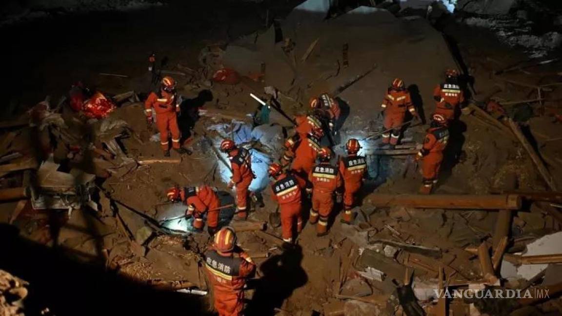 Suman 149 víctimas por sismo en China