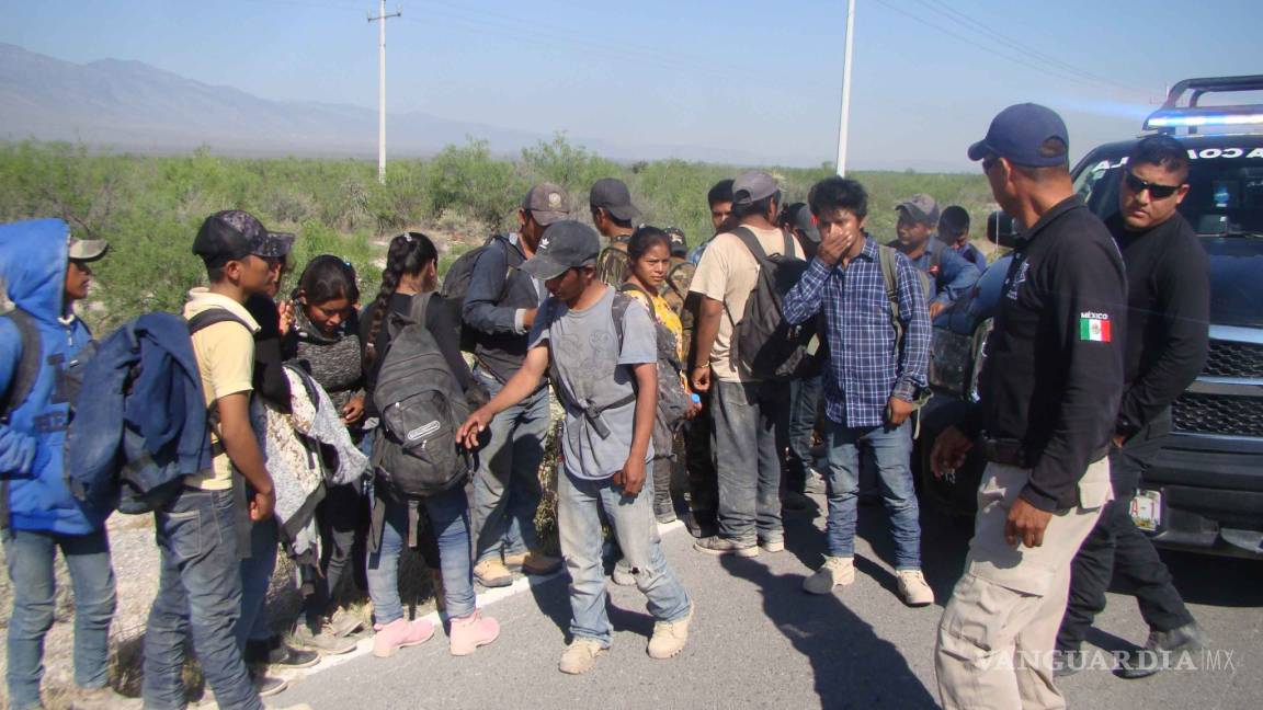Rescatan a migrantes abandonados en Ocampo, Coahuila
