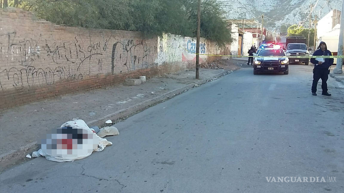 Dejan cadáver estrangulado y envuelto en sábana en Torreón