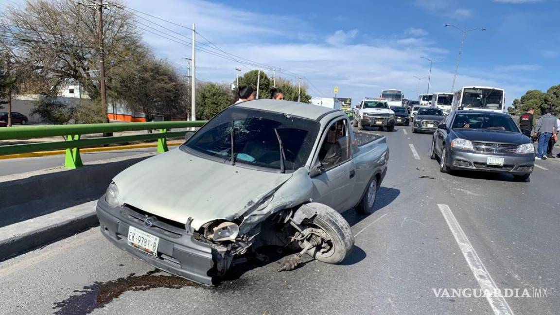 $!En uno de los vehículos involucrados viajaba un menor de edad.