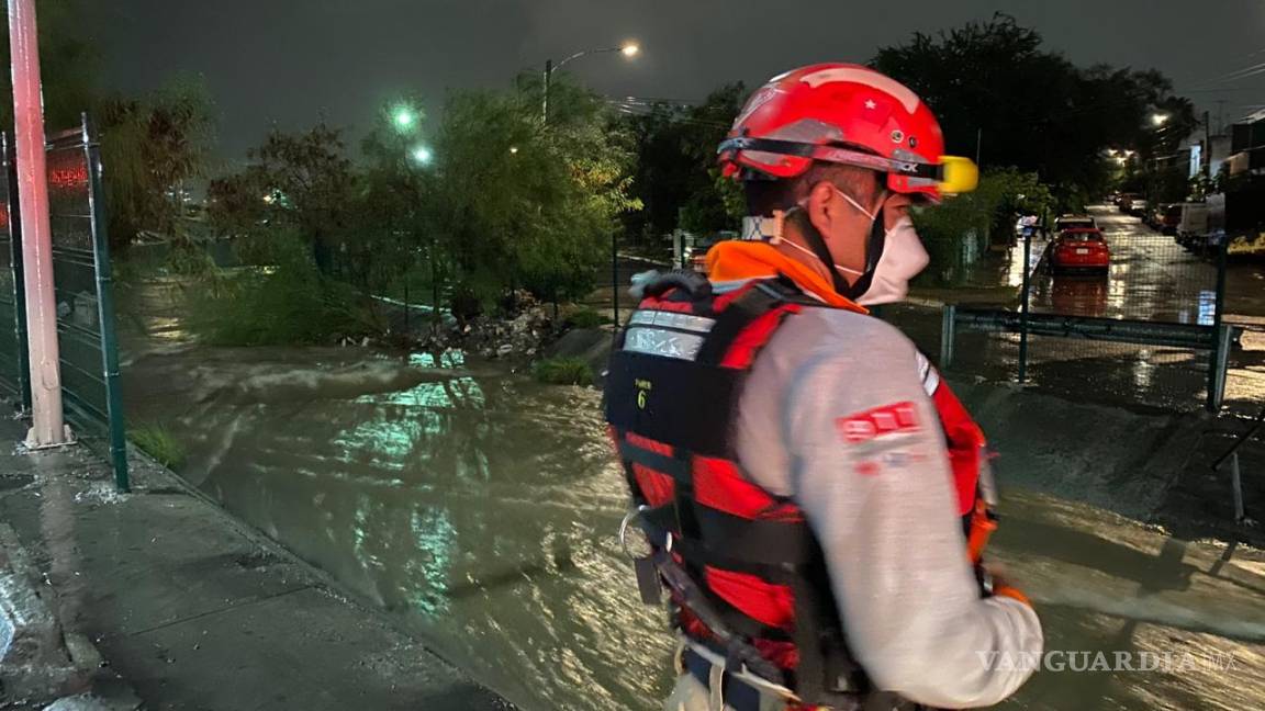 Un muerto y encharcamientos ocasionan las lluvias en Nuevo León