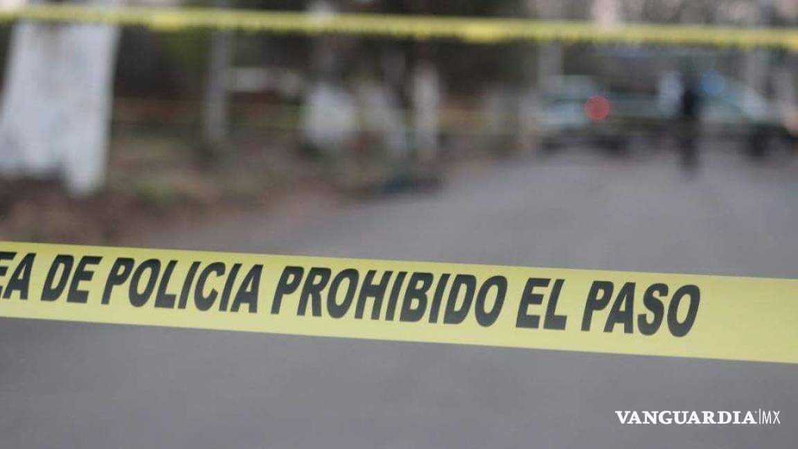 Muere mecánico aplastado por un auto que reparaba en Monclova