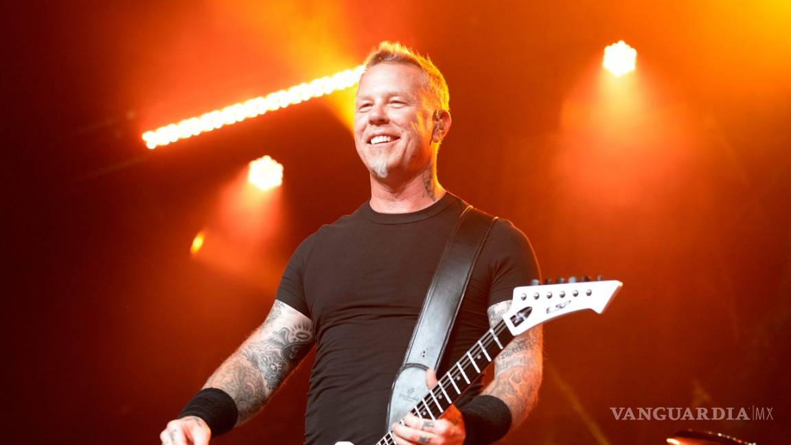 ¿Te imaginaste a James Hetfield de Metallica actuando de policía?