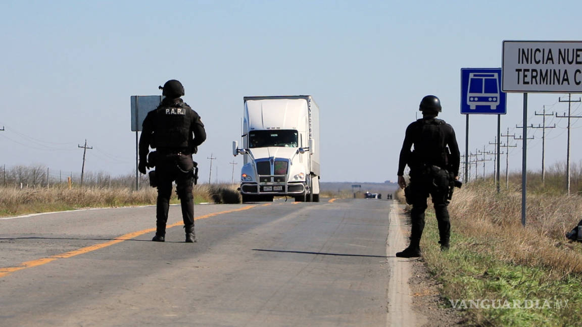 Por tierra y aire buscan a presuntos integrantes del crimen organizado en el norte de Coahuila