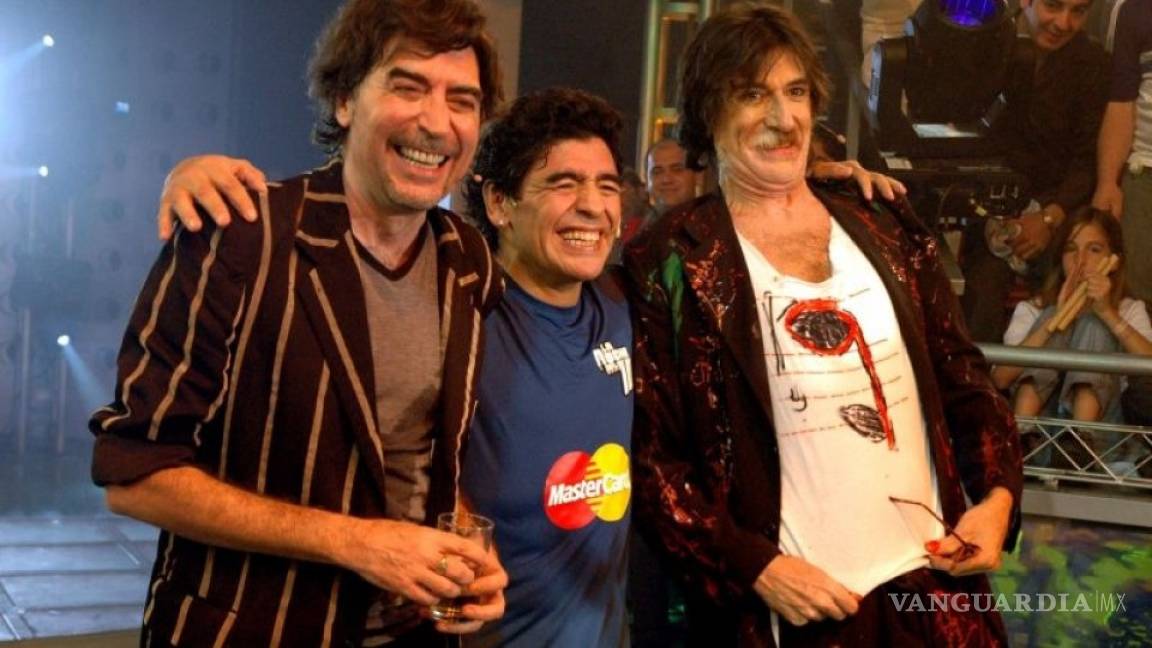 Andrés Calamaro le compone un 'corrido' a Maradona por su estancia en Dorados