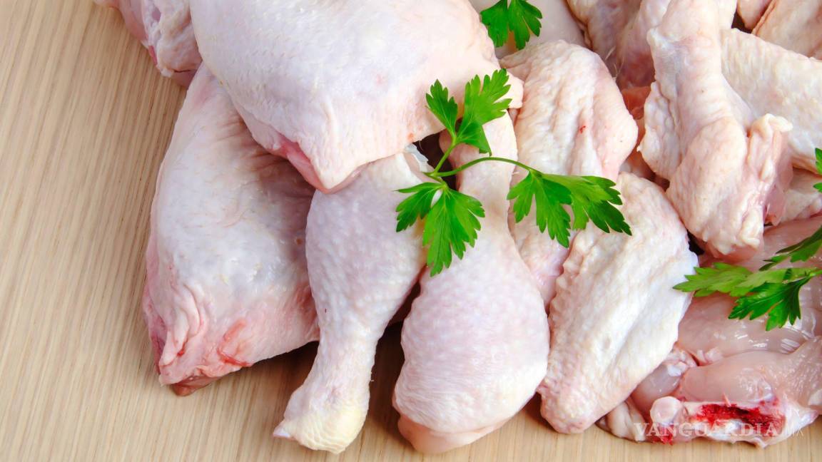 ‘Vuela’ pollo en Saltillo; gripe aviar alza precio de su carne hasta 30 por ciento