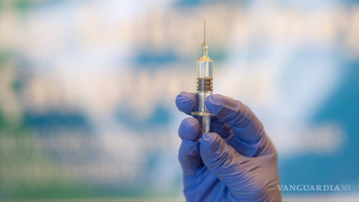 Aprueba Cofepris vacuna de Pfizer para menores de 12 a 17 años, informa López-Gatell