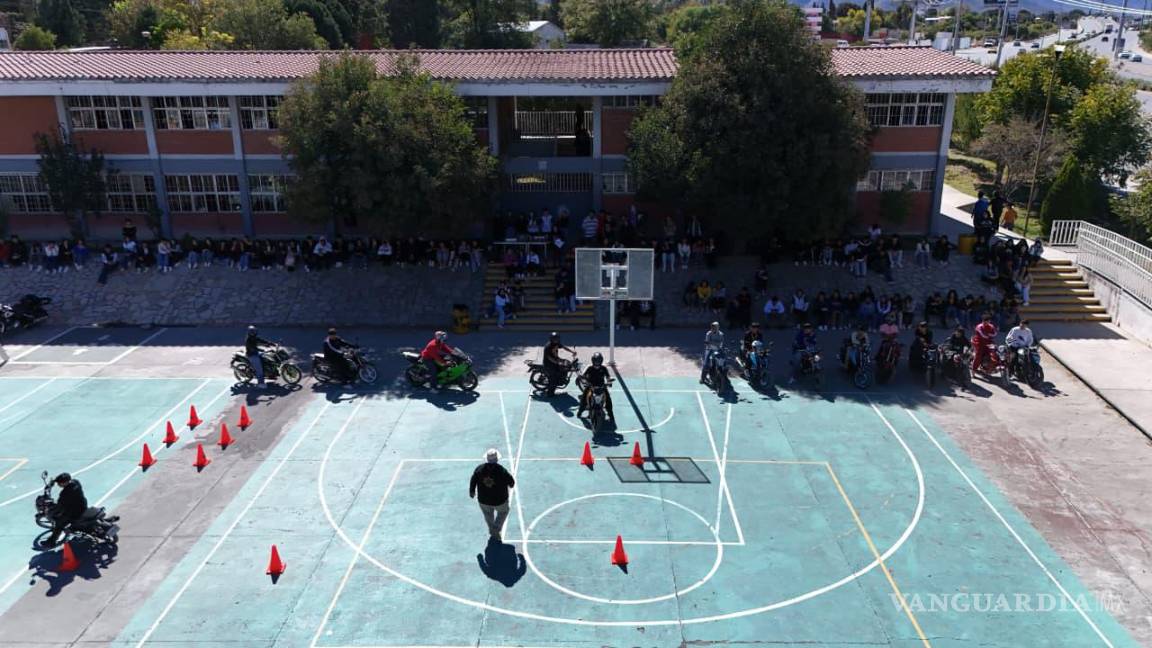 Capacita Coahuila a 400 estudiantes motociclistas en Saltillo, Monclova y Múzquiz