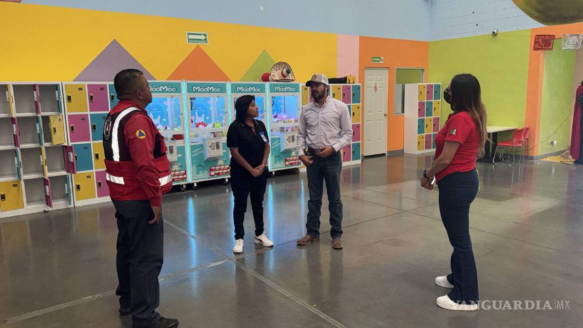 $!Autoridades verifican documentación y peritajes previos como parte de la inspección al centro infantil.
