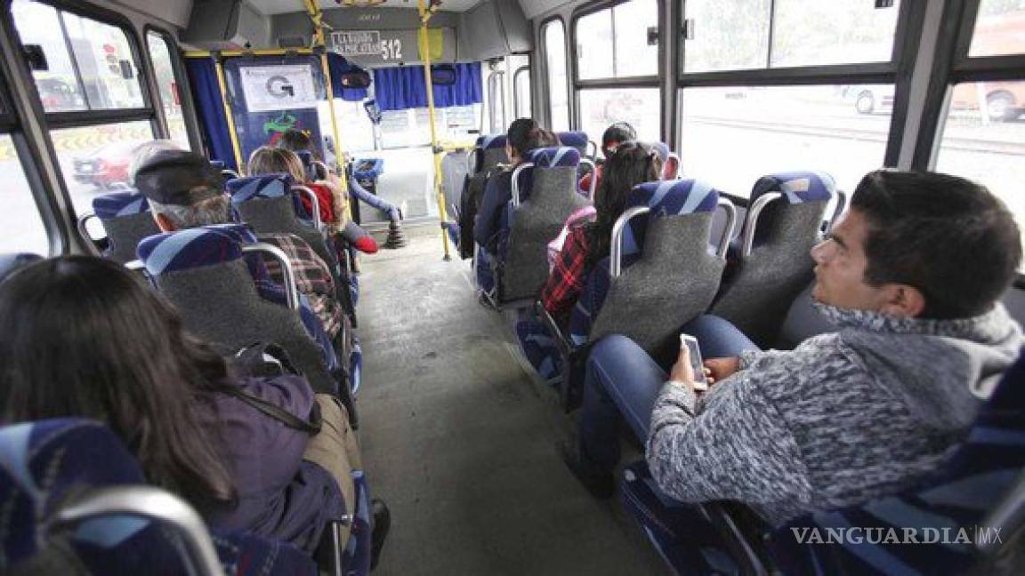 $!Aunque casi la mitad de los mexicanos se mueven por transporte público, se invierte muy poco en ello