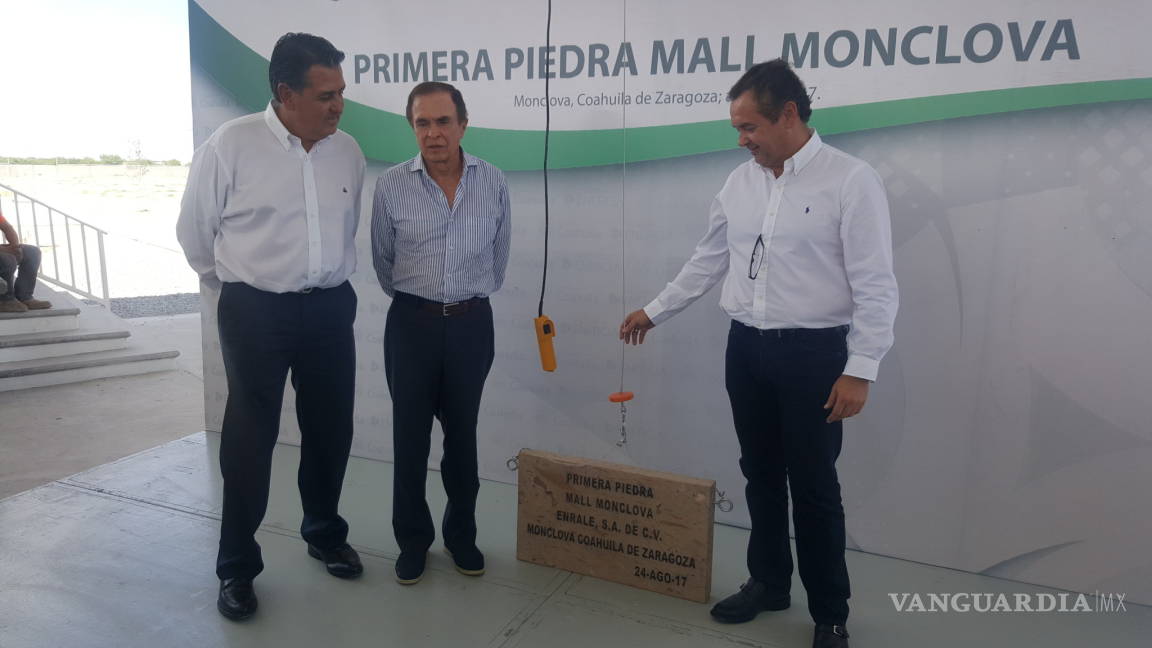 Colocan primera piedra de la Plaza Comercial de Cinépolis en Monclova