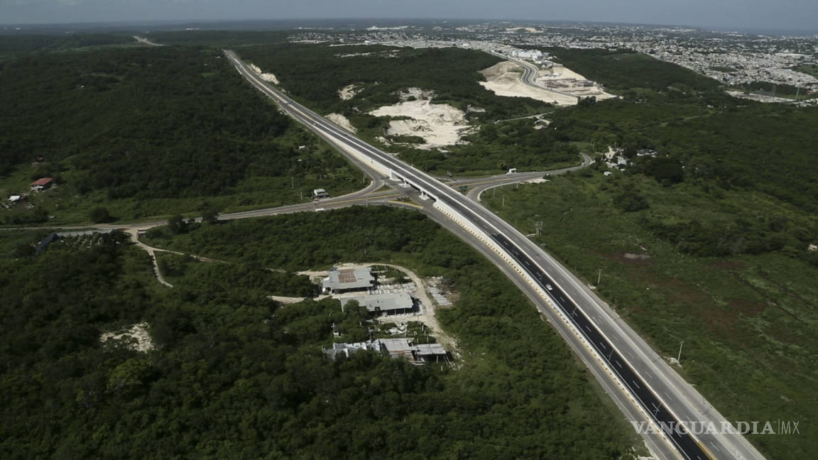 $!Peña promete 52 autopistas; entrega ampliación de periférico en Campeche