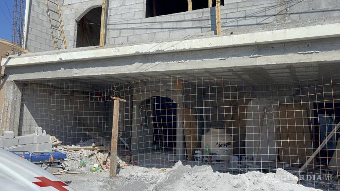 $!Agentes de la Agencia de Investigación Criminal examinaran detalladamente el lugar del accidente en busca de evidencia que aclare las circunstancias de la trágica caída de René “N”.