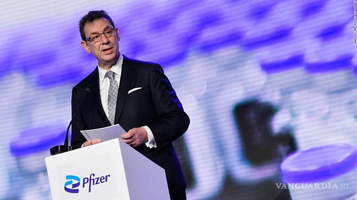 ‘Por razones humanitarias no podemos suspender operaciones’; Pfizer no va por boicot a Rusia