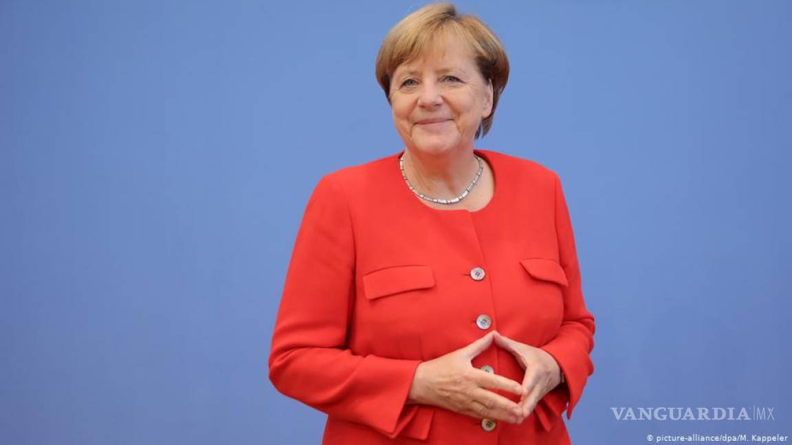 Pandemia no terminará “hasta que se ofrezca vacuna a la última persona”: Merkel