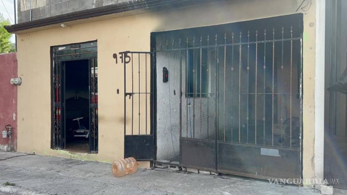 Niños provocan incendio al jugar con un encendedor al oriente de Saltillo; padres habían salido a trabajar