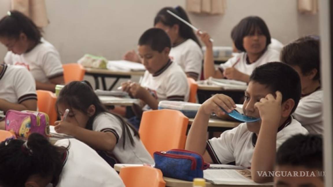 Mexicanos estudian mucho y aprenden poco, señala OCDE
