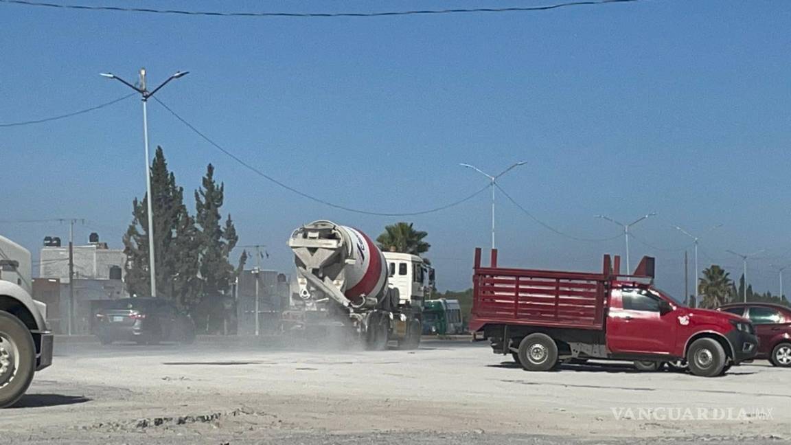 $!Vecinos de colonias aledañas se han quejado de la contaminación que persiste.