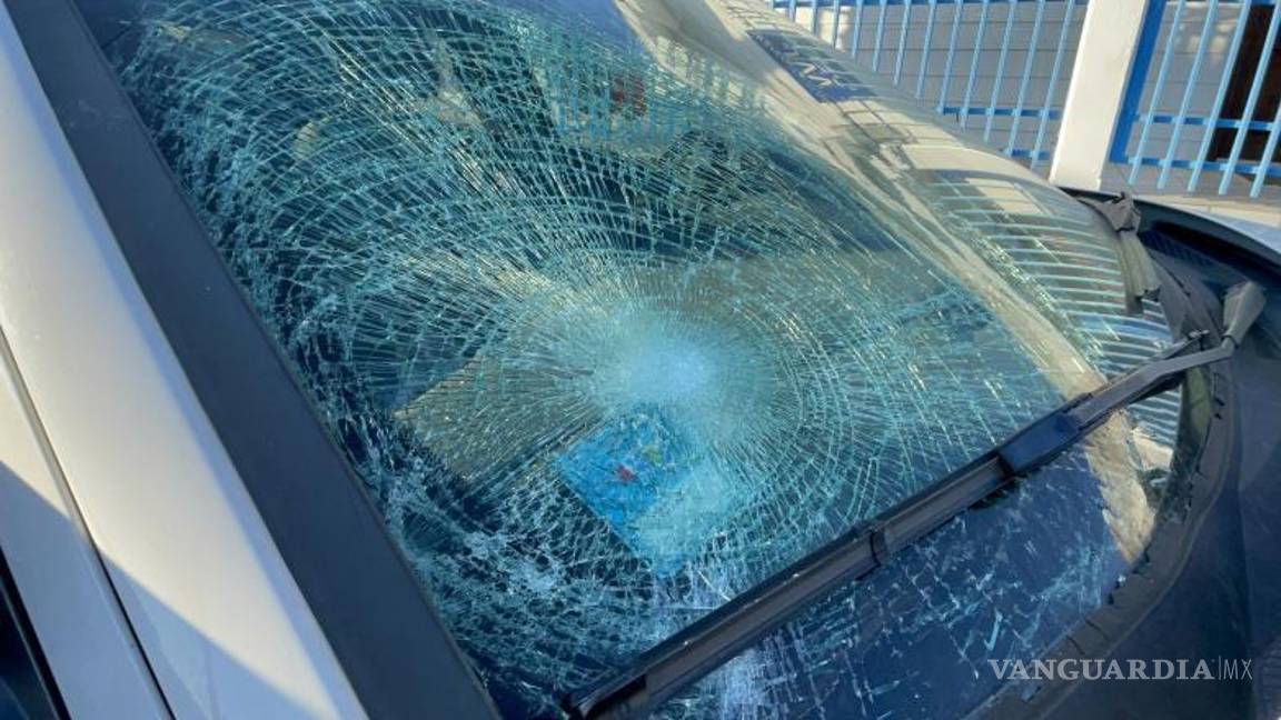 $!El accidente generó la movilización de cuerpos de emergencia y tránsito en la colonia Antonio Cárdenas.