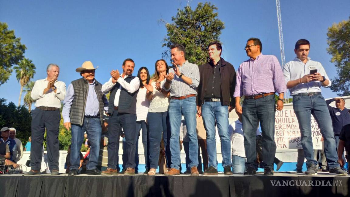 $!Aburrida concentración en Torreón del “Frente por un Coahuila Digno”