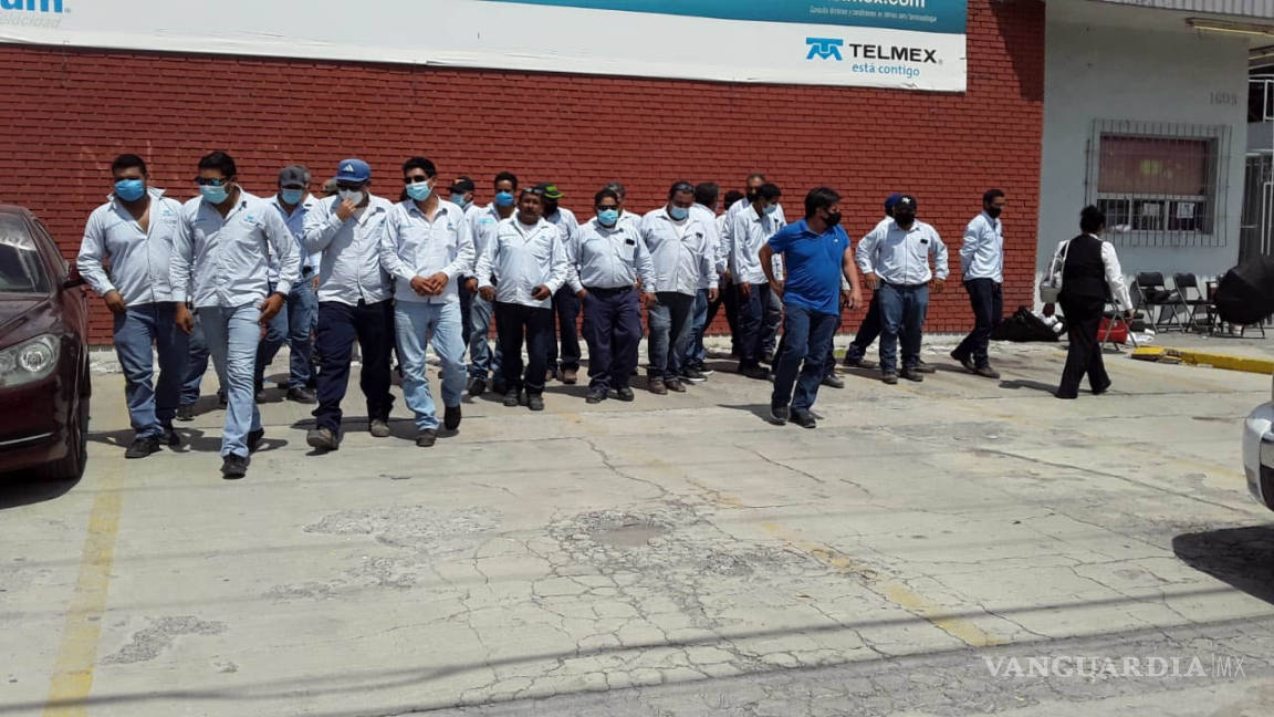 En paro laboral trabajadores de Telmex de Monclova