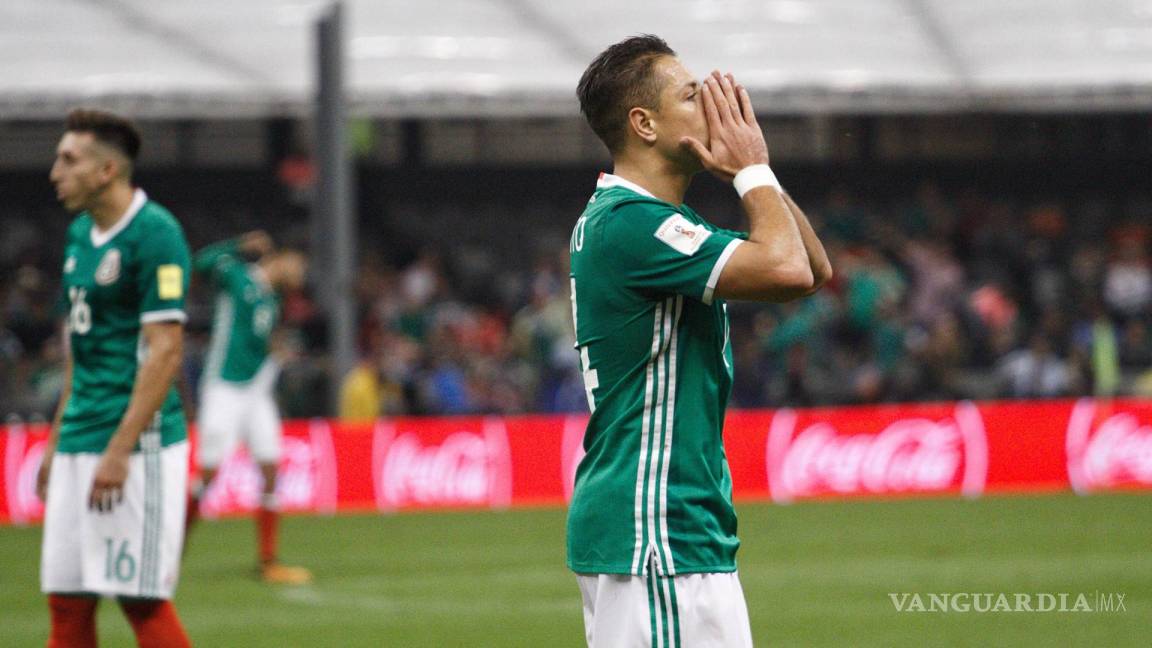 $!'Chicharito' confiesa que dejaría la Selección Mexicana