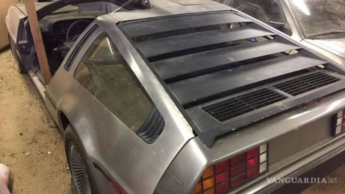 $!Dos DeLorean estaban abandonados en una bodega desde hace 40 años