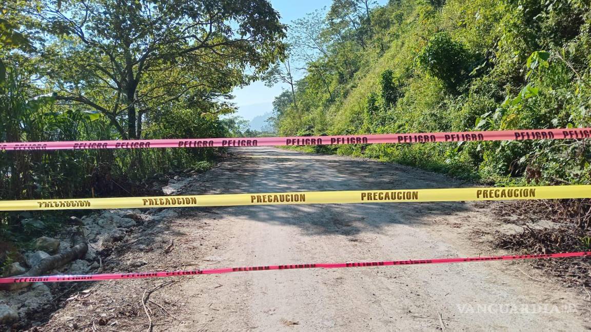 Derrumbe de cerro dejó incomunicadas 6 comunidades en Mixtla de Altamirano, Veracruz
