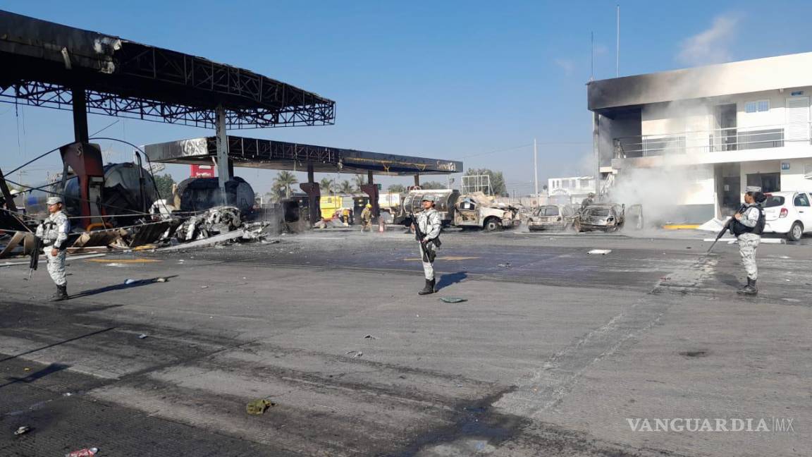 Confirman la muerte de 2 personas y 4 heridos tras explosión de pipa en gasolinera de Hidalgo