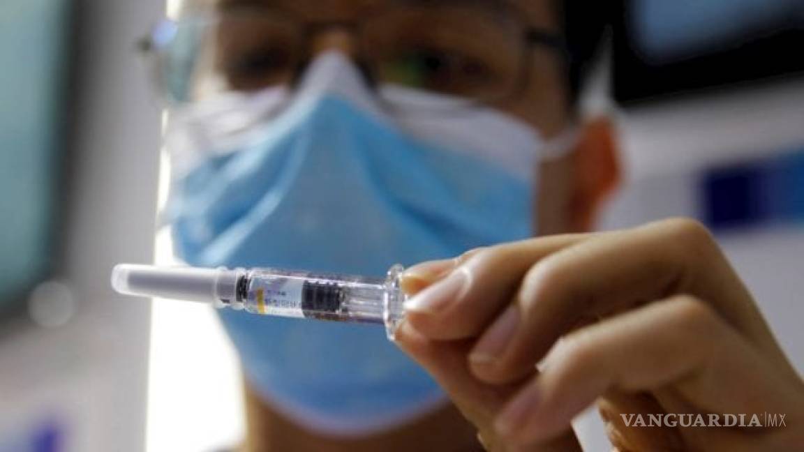 Ciudadana impugna proceso de vacunación contra COVID-19 en México; es el primer amparo