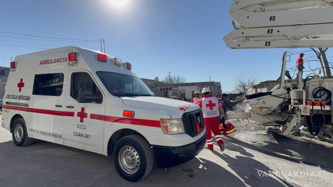 Hombre sufre lesión en el cráneo al caer de una escalera, en Saltillo