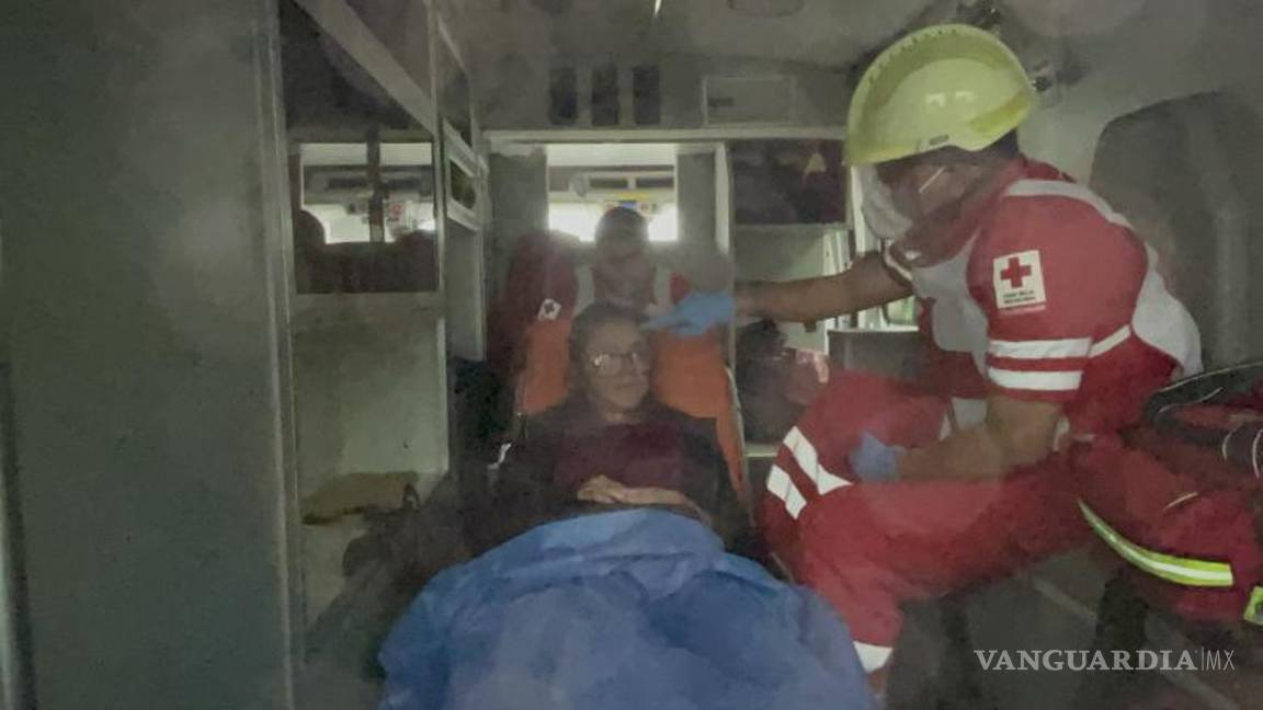 $!La mujer fue trasladada por elementos de la Policía Municipal a la Unidad de Integración Familiar para recibir apoyo psicológico.