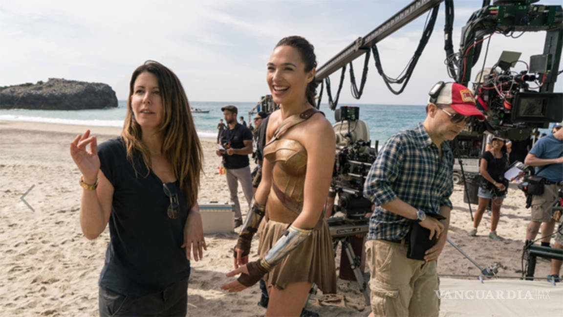 Confirman a Patty Jenkins para dirigir segunda parte de &quot;Wonder Woman&quot;