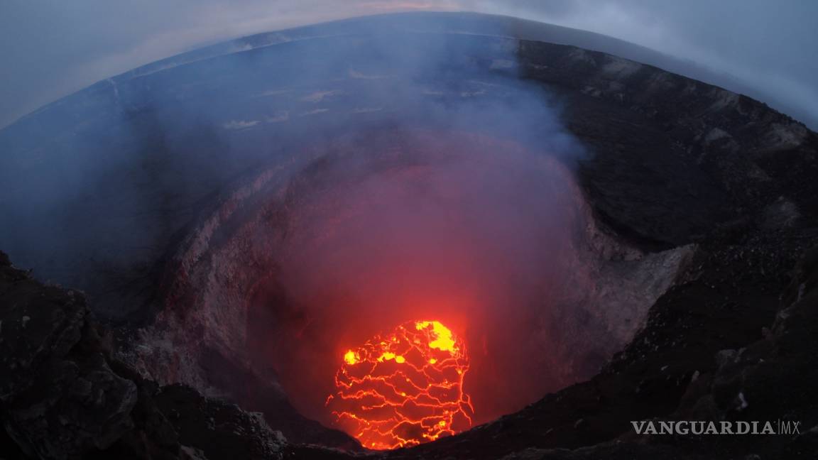 Eleva EU a alerta roja el nivel de erupción del volcán Kilauea en Hawaii