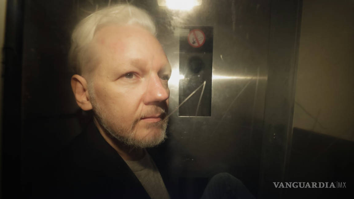 Assange será extraditado a EU: Mike Pompeo; ministro británico lo desmiente