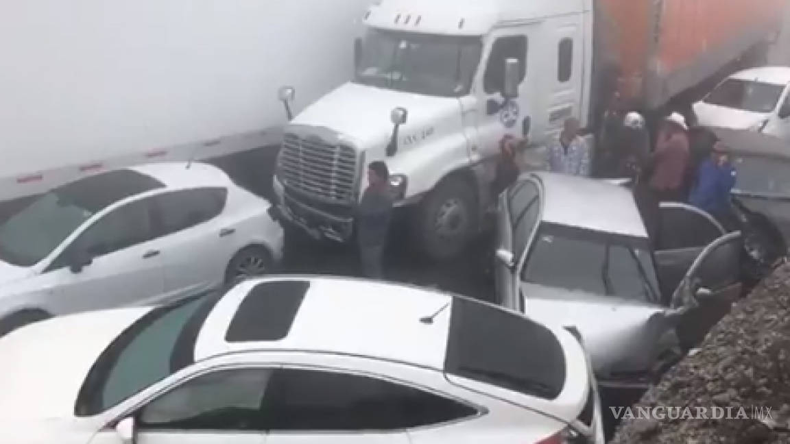 Mega Carambola desquicia tráfico en la Saltillo-Monterrey