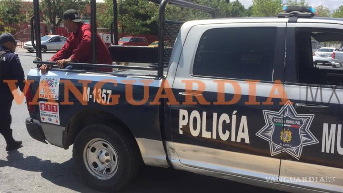 Hombre que se masturbaba en calles de Saltillo, es detenido por policías municipales