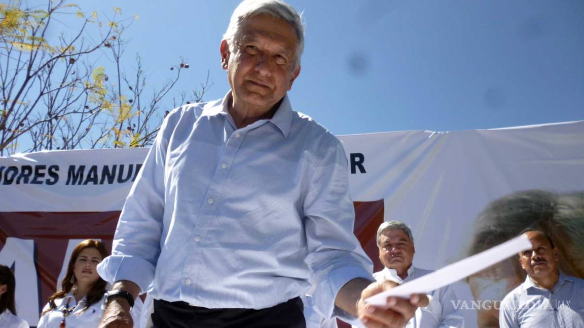 Beltrones quiere borrarme de la radio y la TV, asegura López Obrador