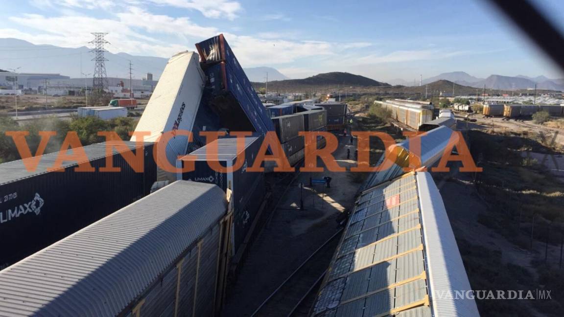 Fuerte choque entre trenes descarrila vagones en Ramos Arizpe; deja daños millonaríos