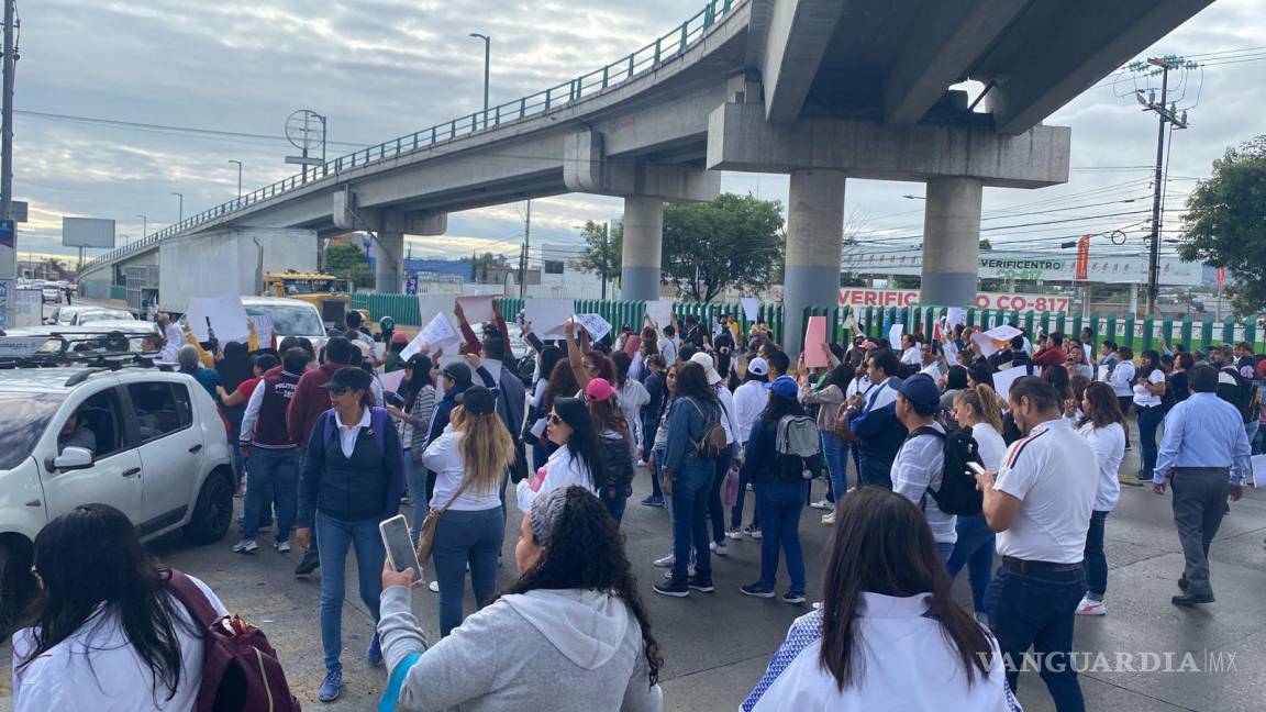 $!Los profesores adheridos al SMSEM bloquean avenidas, carreteras y autopistas en todo el Valle de México