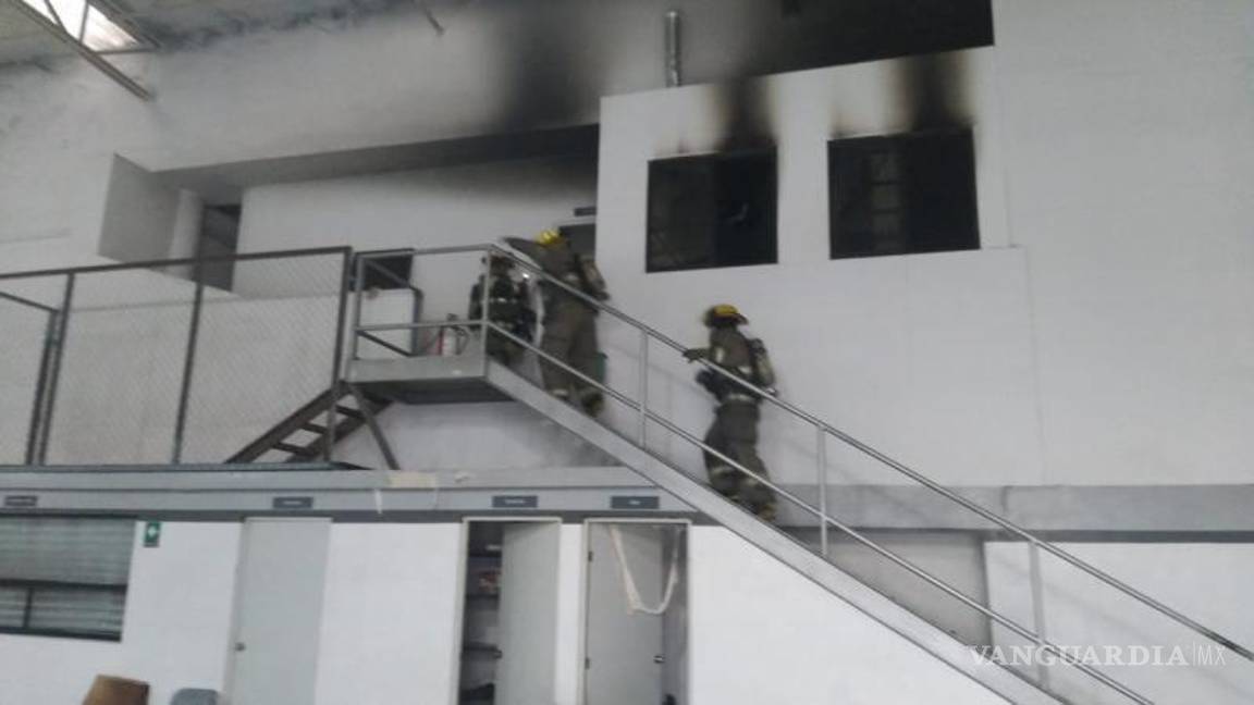 $!Los bomberos terminaron de sofocar el fuego.