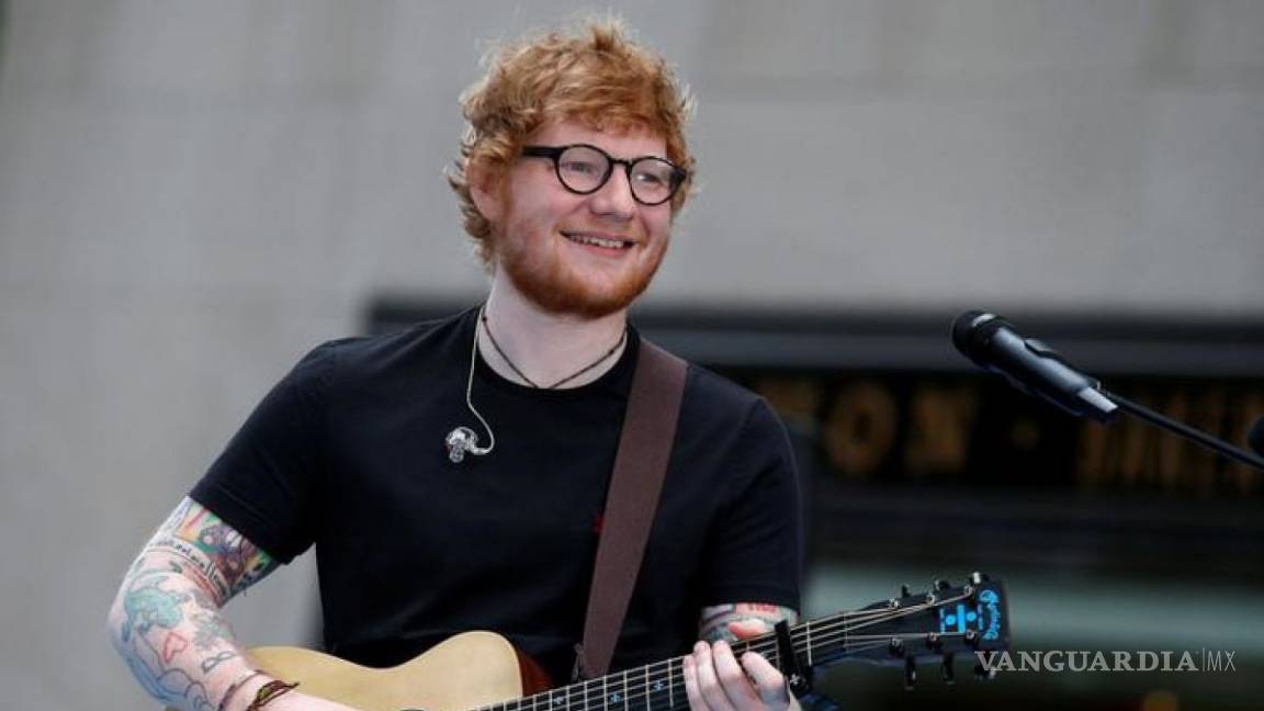 Ed Sheeran detiene dos veces un concierto para ir al baño