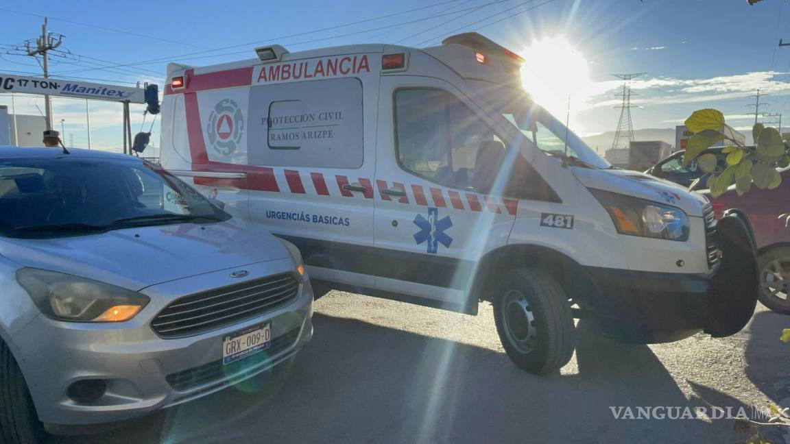 Transporte de personal origina accidente y deja dos lesionados, en la carretera a Monclova